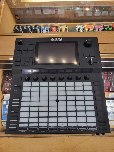 Akai - FORCE-AKAI